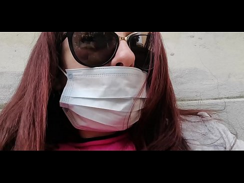 ❤️ Nicoletta se venge de son voisin et pisse dans son garage (Spécial Covid19 Quarantaine italienne) ❤️ Porno at us ❌