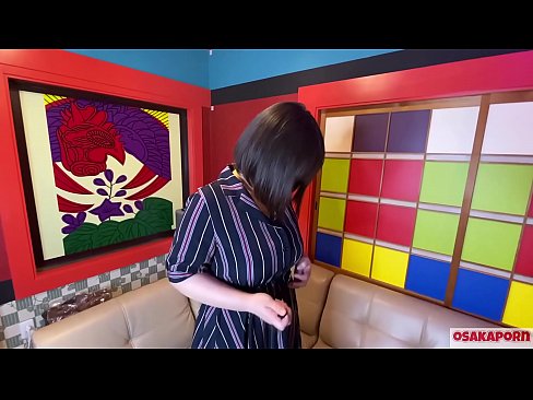 ❤️ Une jolie Japonaise aux gros seins se masturbe avec des jouets sexuels et a un orgasme. Elle parle dans une interview de son expérience de la baise. Gros seins et chatte poilue gémissant bruyamment. Osakaporn ❤️ Porno at us ❌